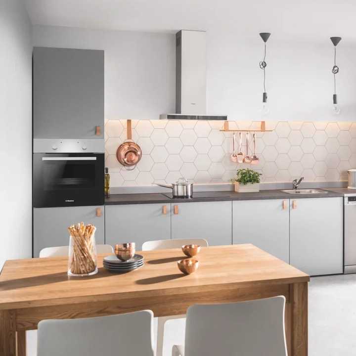 Духовой шкаф Hansa BOEI64041