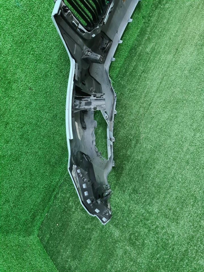 Бампер передний Volvo XC40 (2017-2022)
