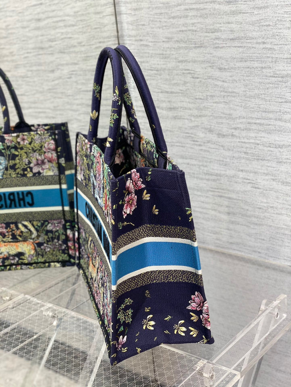 Christian Dior Book Tote 36 cm