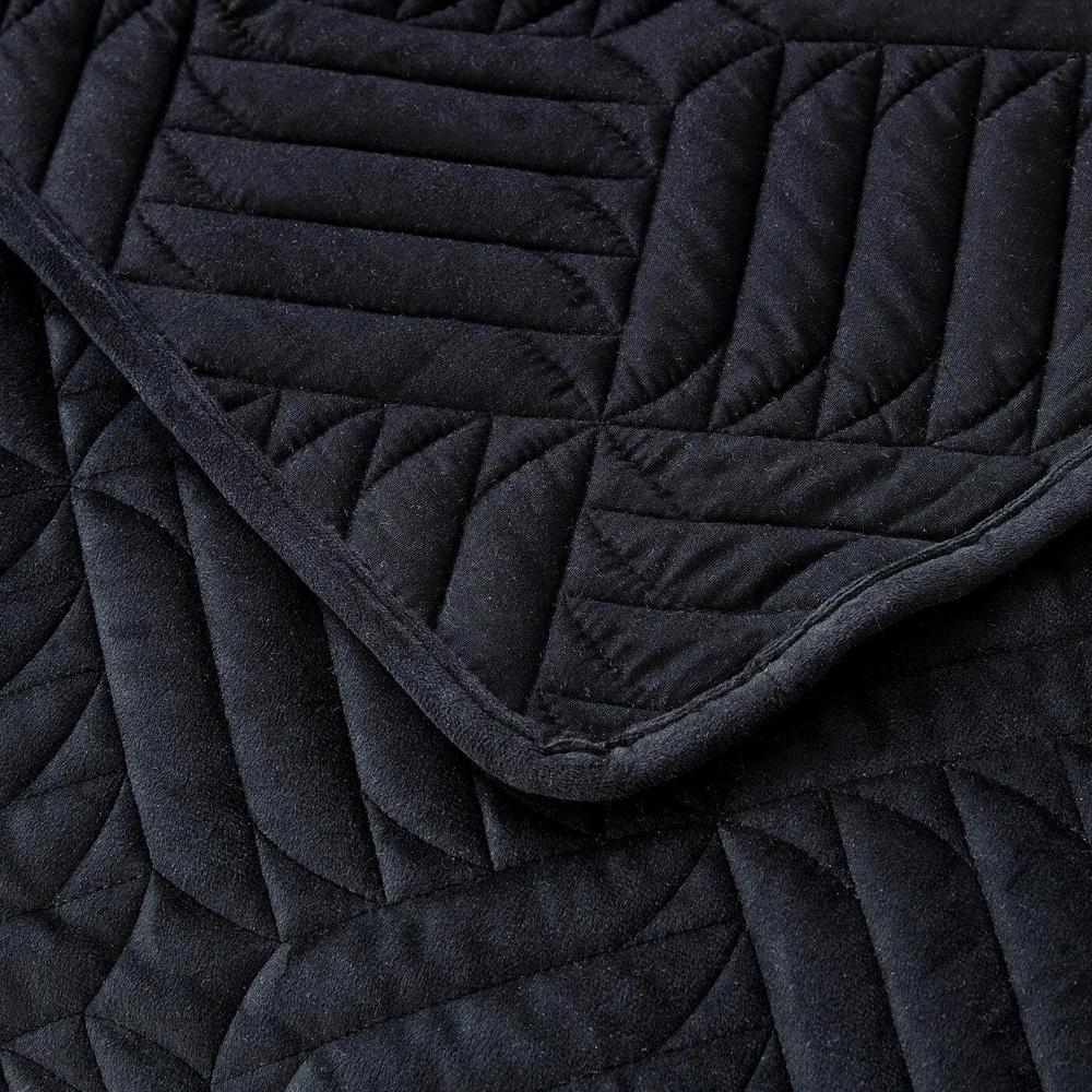 Покрывало 160x220 Sofi De MarkO Армандо черное