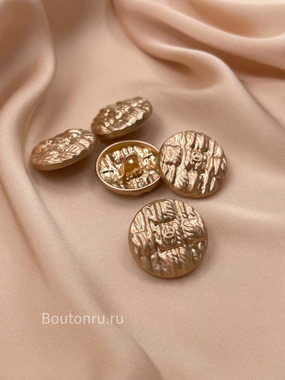 Пуговицы Шан. матовое золото рельефные