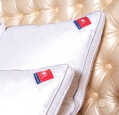 Подушка  Лоретта пух категории  Экстра в сатине