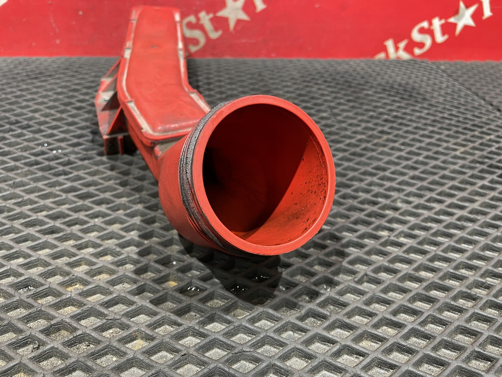 Горловина маслозаливная