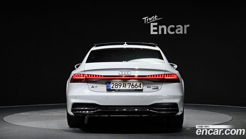 Audi A7 (4K) 55 TFSI Quattro Premium (10.2021)