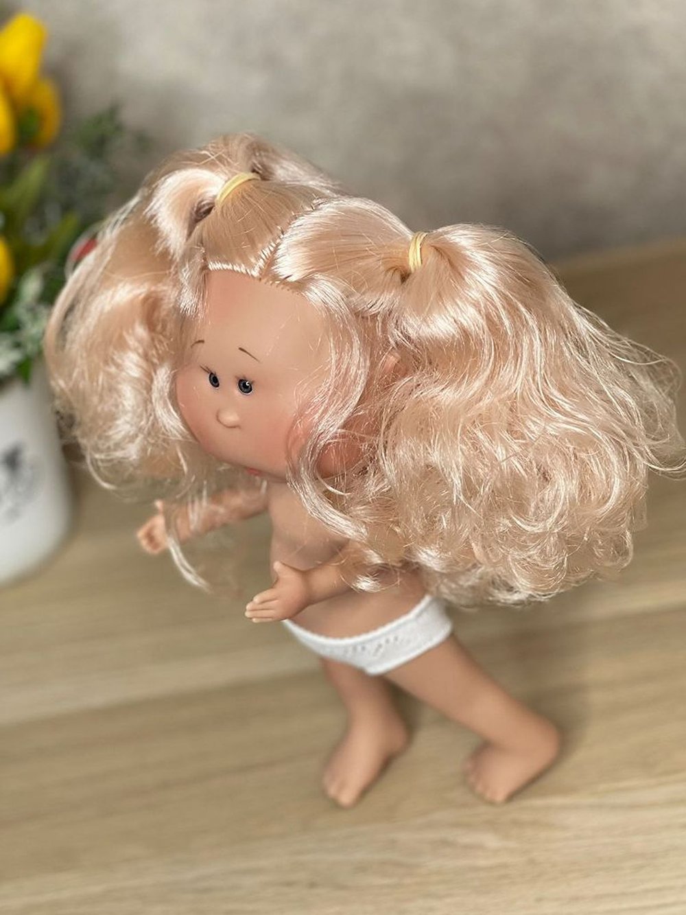 Кукла Nines виниловая 30см MIA без одежды (3000W24A)