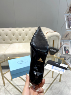 Prada Pumps