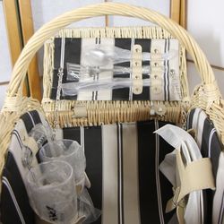 HOLYDAY BASKET Набор для пикника на 2 персоны
