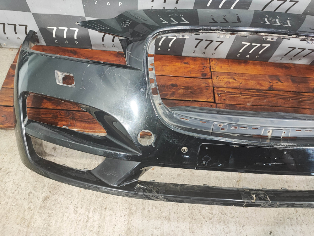 Бампер передний Jaguar F-Pace 16-20 Б/У Оригинал HK8317F003A