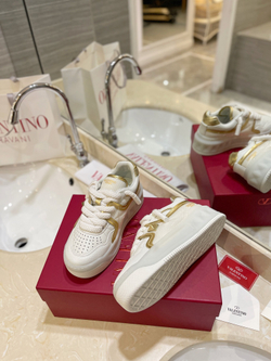Valentino Sneaker