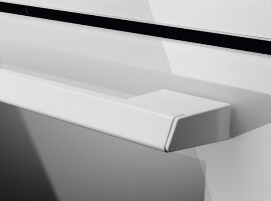 Электрический духовой шкаф Electrolux OEF3H70TW