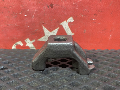 Кронштейн форсунки двигателя 2017г.