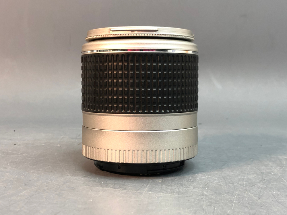 Canon EOS 300 Kit 28-90mm f 4-5.6