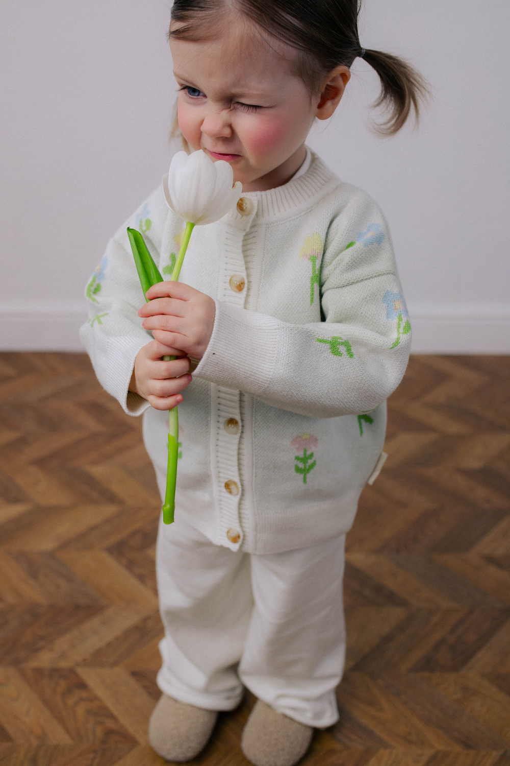 Кардиган вязаный (цветочные мечты)