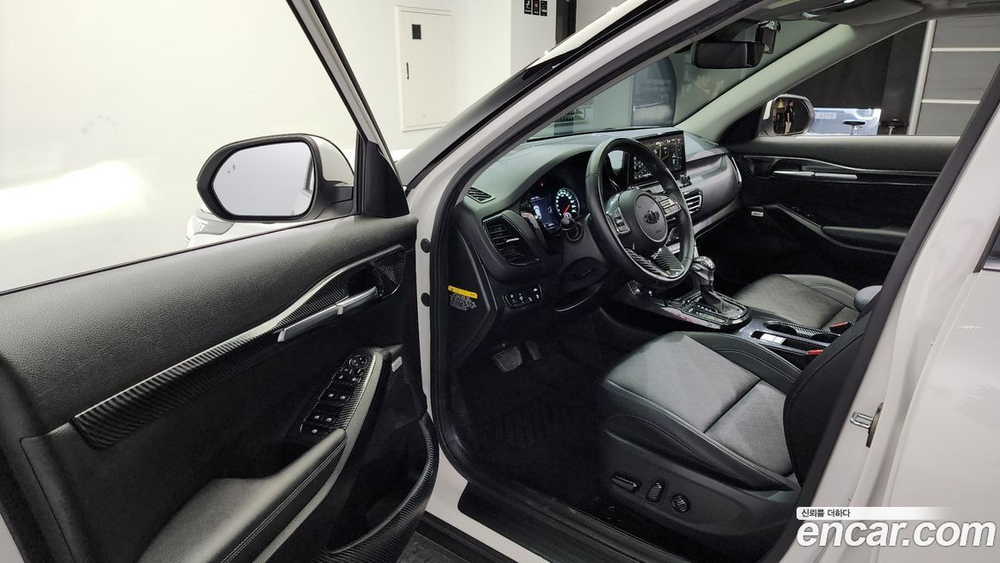 Kia Seltos Бензин 1.6 Turbo 4WD (08.2019)