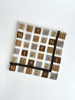 Платок белый с бежевым принтом Fendi