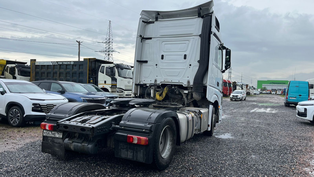Mercedes-Benz ACTROS 4x2 Седельный тягач 1842 LS (Дизельный, 12,9 л, 422 л.с., АТ)