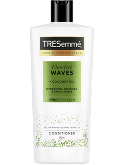 Увлажняющий кондиционер TRESemme Flawless Waves - 685 мл., идеальное средство для улучшения естественной текстуры ваших волос