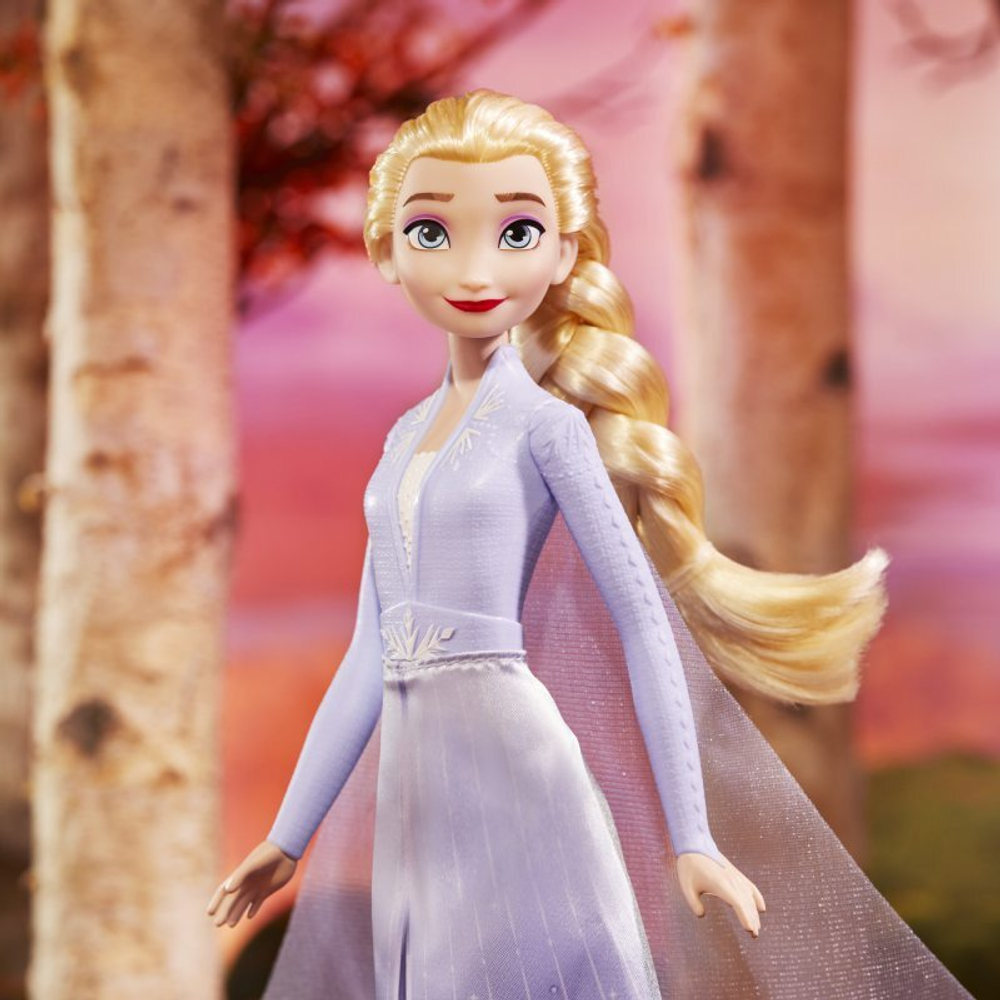 Hasbro Disney Frozen Frozen Forever - кукла Эльза в дорожном наряде F0796