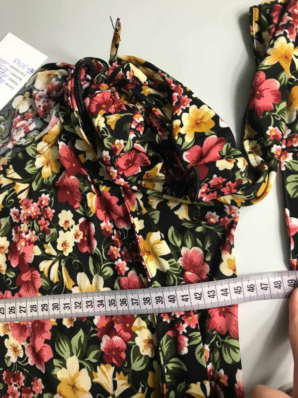 Платье приятное к телу, визуально на 50 размер