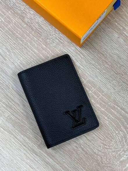 Визитница Louis Vuitton