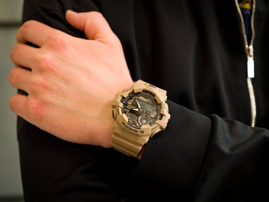 Наручные часы Casio G-Shock GA-700CA-5ADR