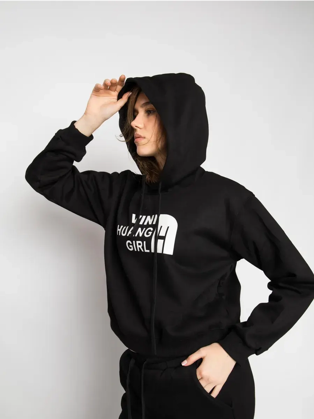 Спортивный костюм с капюшоном