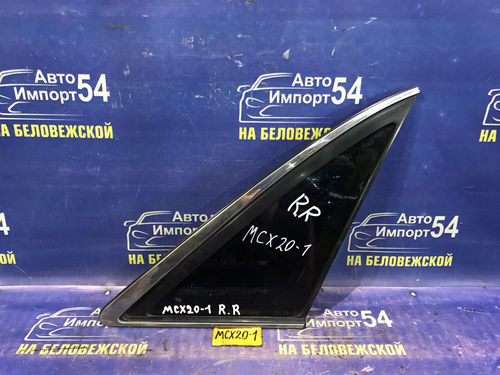 Стекло багажника правое TOYOTA PRONARD 2000