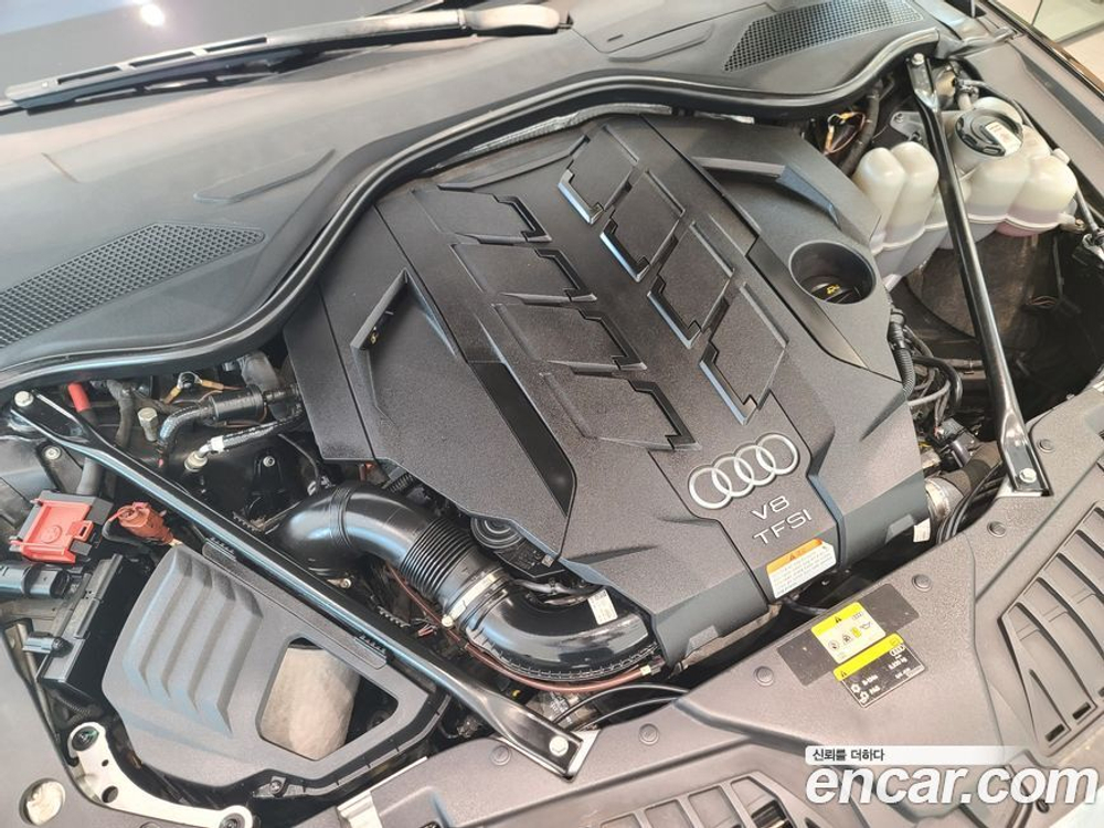 Audi A8 (D5) 60 TFSI Quattro LWB (04.2021)