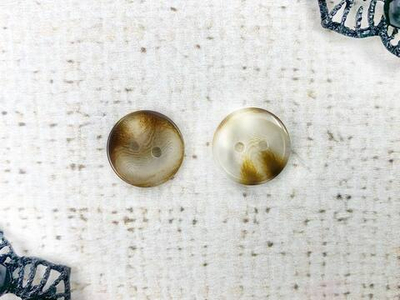 Пуговицы, d 1,5 см