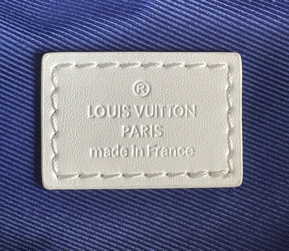 Louis Vuitton Discovery Bumbag