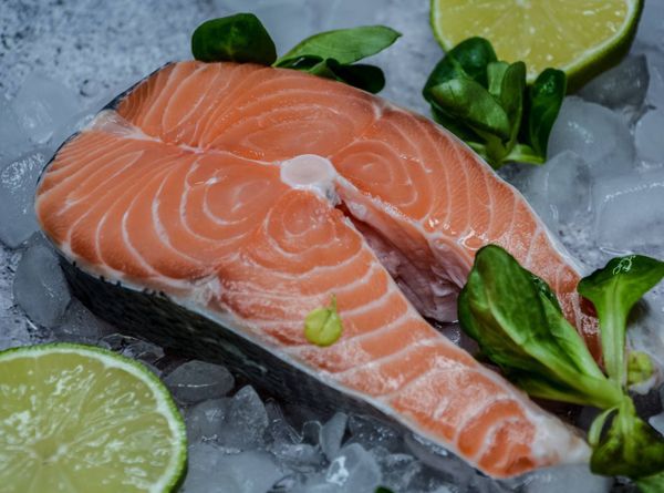 Почему рыбу нужно размораживать, проколов вакуум: полное руководство от Gourmandia