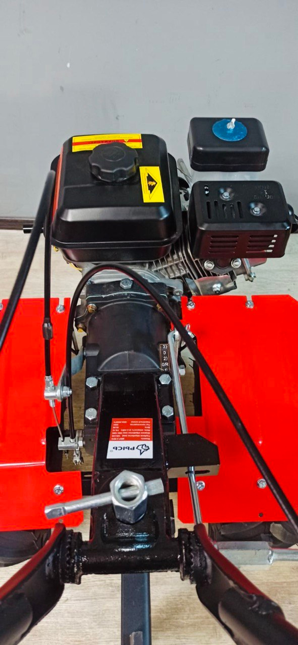 Мотоблок бензиновый МБР 8 ПРО Рысь