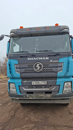 Shacman (Shaanxi) SX* 6x6 Седельный тягач SX42586W385C (Дизельный, 10,8 л, 441 л.с., МТ)