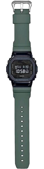 Японские наручные часы Casio G-SHOCK GM-5600B-3ER