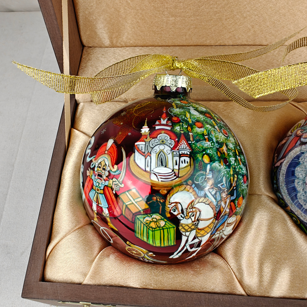 Набор из 3-х ёлочных шаров "Сказки" с росписью Палех