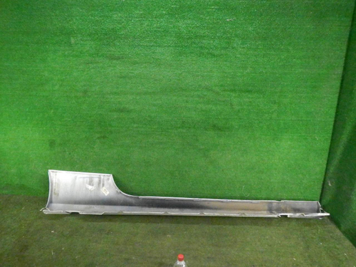 Накладка порога левая Mercedes E C238 (2016-2021)