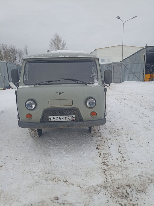 UAZ 3909* Грузопассажирский 390995 (Грузопассажирский, 4+1 мест, без ABS, Бензиновый, 2,7 л, 112 л.с