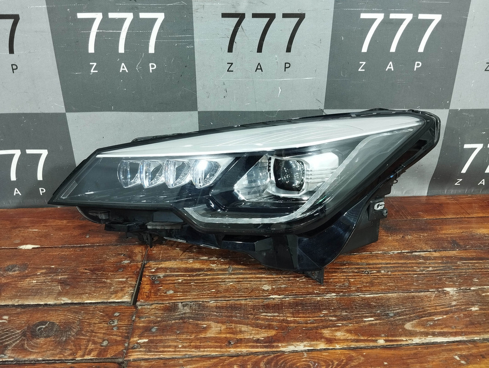 Фара левая LED Changan CS85 19-нв Б/У Оригинал S302F2805010501AA