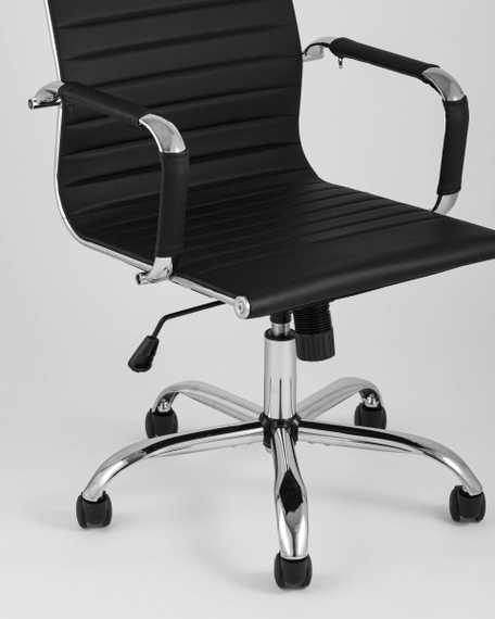 Компьютерное кресло TopChairs City S офисное черное в обивке из экокожи, механизм регулирования по высоте и качания Top Gun