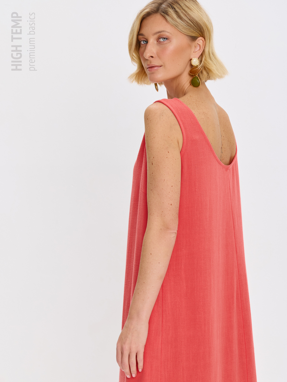 Льняной сарафан макси с карманами