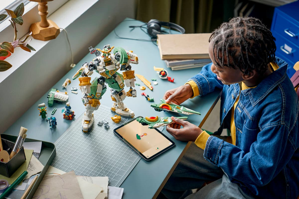 Конструктор LEGO Ninjago 71860 Lloyd's Titan Mech 15th Anniversary