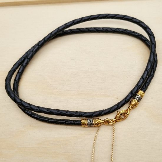 90012 Кожаный шнурок, плетеный вручную с винтовым замком