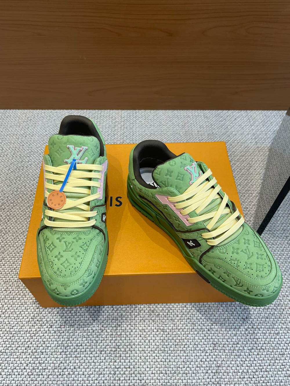 Louis Vuitton Trainer Sneaker