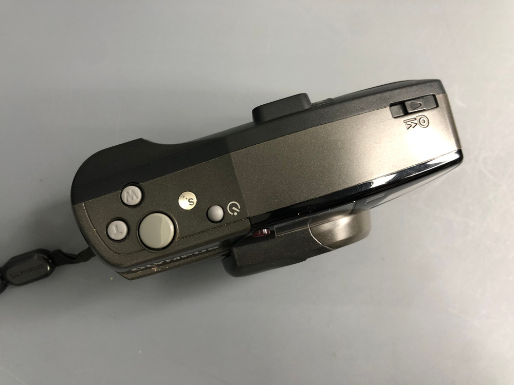 Olympus Superzoom 700BF