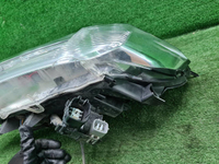 Битая Фара левая Toyota Land Cruiser 200 15-21 LED