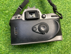 Nikon F80