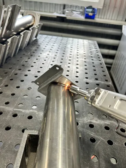 Аппарат ручной лазерной сварки HGTECH SMART HW-1500