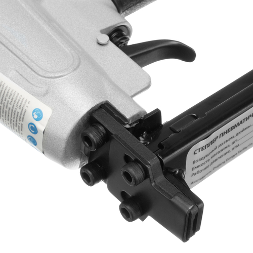 Степлер пневматический для прямоугольных скоб от 6 до 13 мм// Matrix