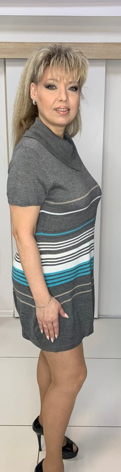 Удлиненный джемпер-туника с коротким рукавом