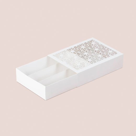 Коробка-пенал "Ромашка" для макаронс в 3 ряда 227*169*55 мм